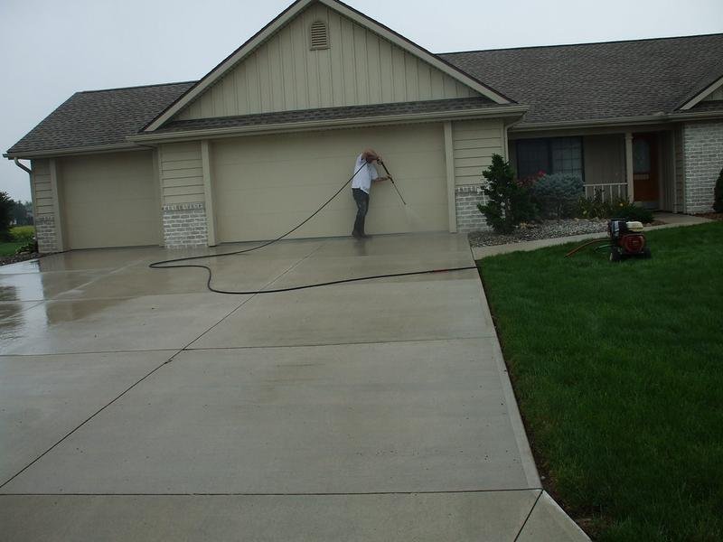 Roof Soft Washing in Manitowoc